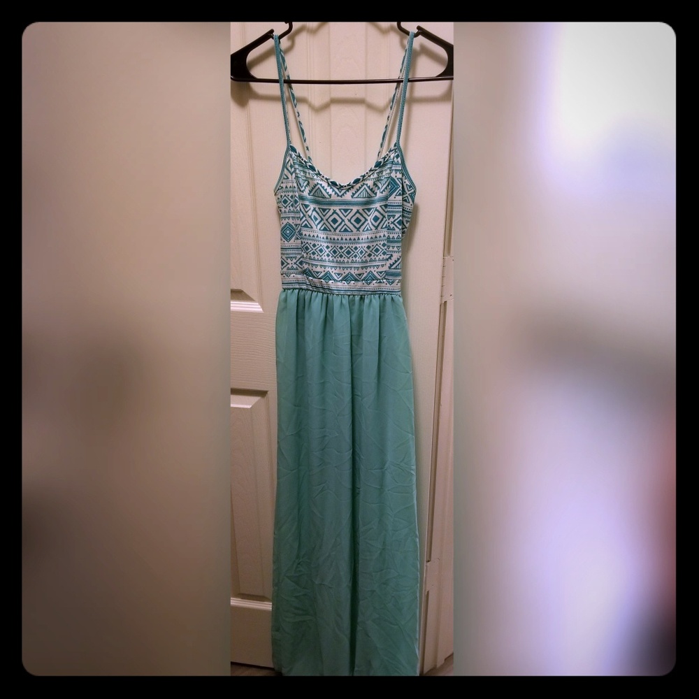 A3 Design Maxi
